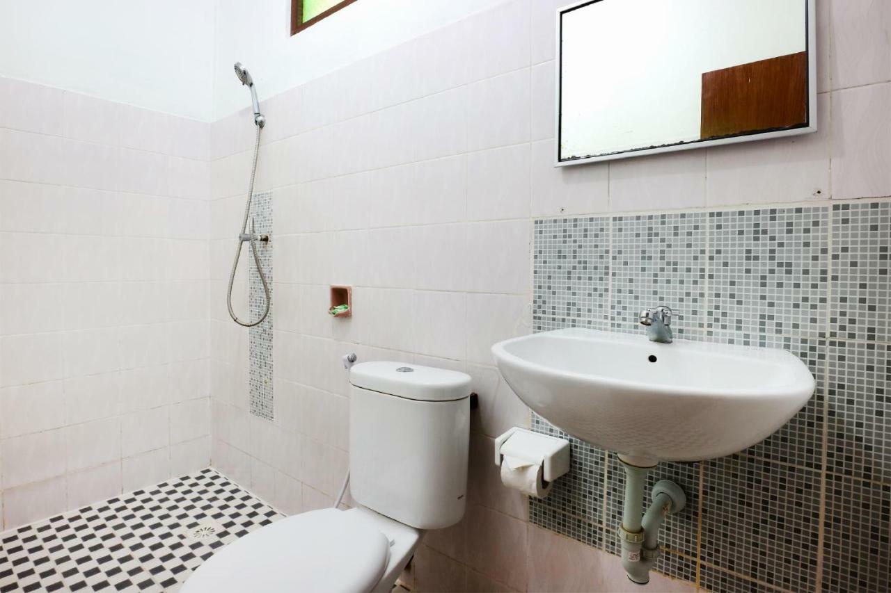 Ronta Bungalows Кута Экстерьер фото